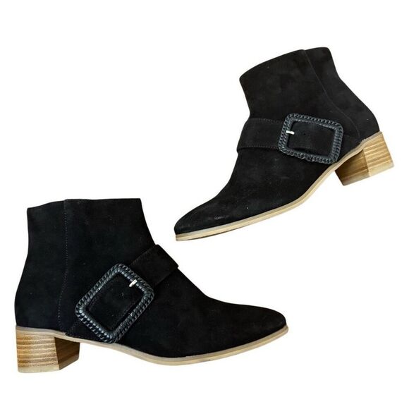 Jack Rogers Izzy Suede Buckle Low Heel Bootie Boots Black Size 6.5 - Picture 1 of 8